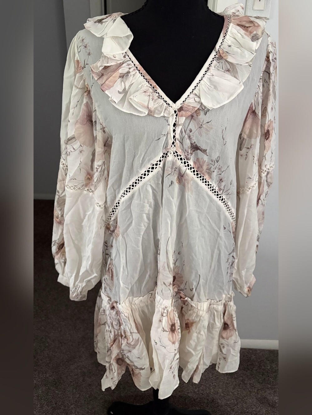 H&M Ivory Floral Ruffle V-Neck Peasant Blouse